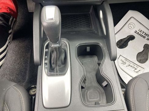 Used 2022 Nissan Frontier SV w/ Technology Package image 23