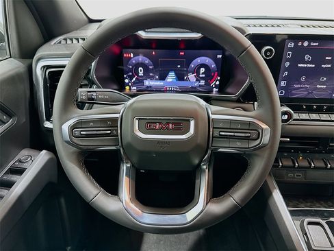 New 2026 GMC Canyon Elevation w/ Convenience Package image 11