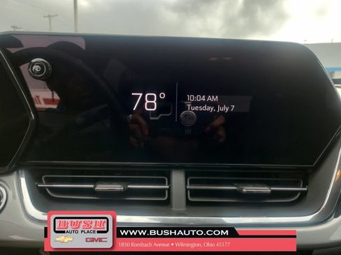 Used 2024 Chevrolet Trax LT w/ Driver Confidence Package FWD image 23