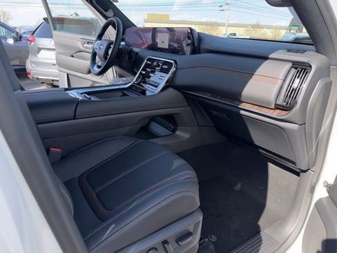 New 2026 Nissan Armada SL w/ Captain's Chari Seat Package AWD/4WD image 26