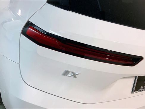 New 2026 BMW iX xDrive60 image 14