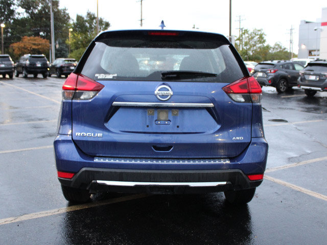 Used 2017 Nissan Rogue S AWD/4WD image 6