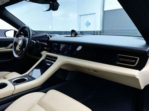 Certified 2021 Porsche Taycan 4S image 18