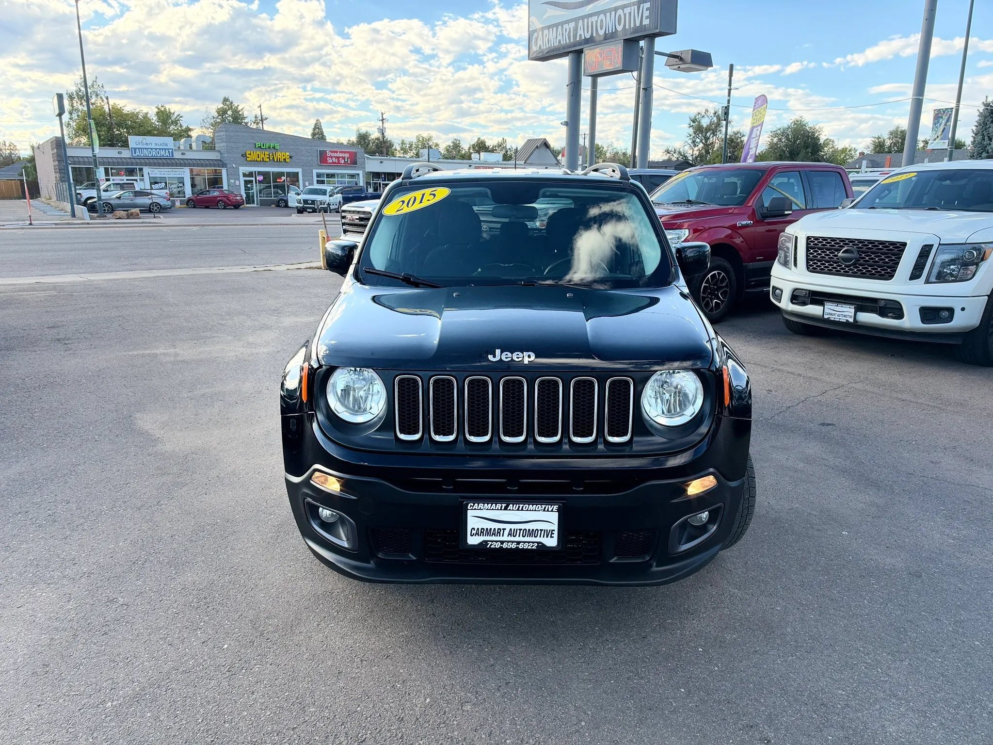 Used 2015 Jeep Renegade Latitude w/ Cold Weather Group II AWD/4WD image 4