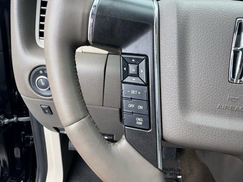 Used 2015 Lincoln Navigator 4WD image 26