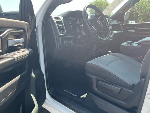 Used 2024 RAM 3500 SLT w/ Quick Order Package 2YG SLT AWD/4WD image 11