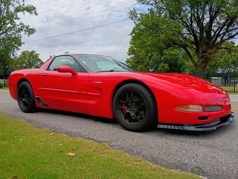 Used 2001 Chevrolet Corvette Z06 w/ Memory Pkg RWD image 14