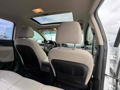 Used 2018 Hyundai Elantra Value Edition image 42