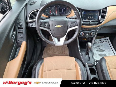 Certified 2020 Chevrolet Trax LT w/ Driver Confidence Package image 13