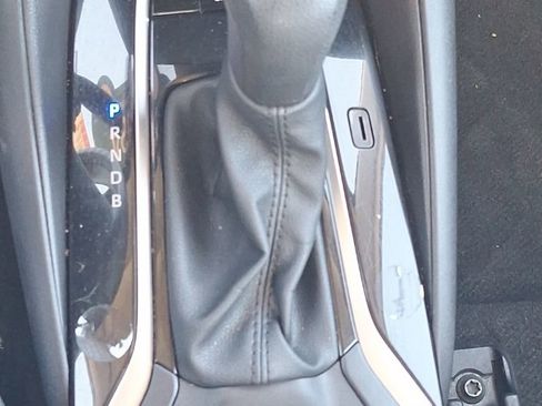 Used 2024 Toyota Corolla LE image 46