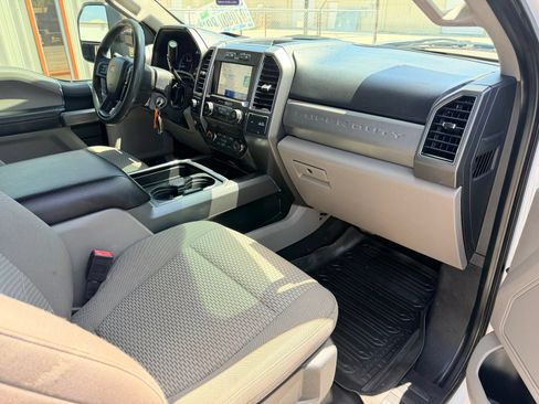 Used 2021 Ford F250 XLT w/ FX4 Off-Road Package AWD/4WD image 15