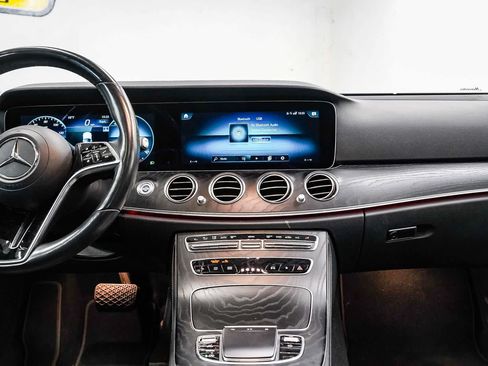 Used 2022 Mercedes-Benz E 350 Sedan w/ Driver Assistance Package image 13