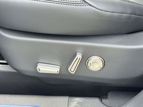 New 2026 Lincoln Nautilus Premier w/ Jet Appearance Package AWD/4WD image 33