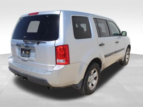 Used 2010 Honda Pilot LX image 5