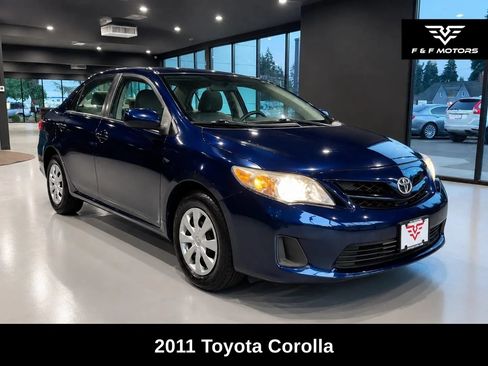 Used 2011 Toyota Corolla LE FWD image 1