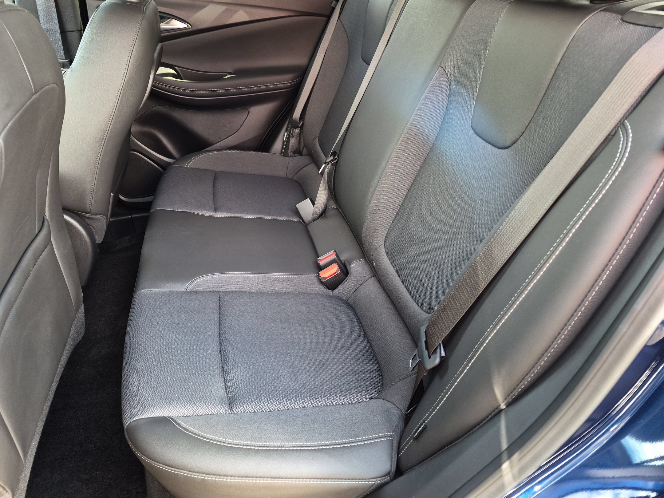 Certified 2023 Buick Encore GX Preferred w/ Cold Weather Comfort Package FWD image 24