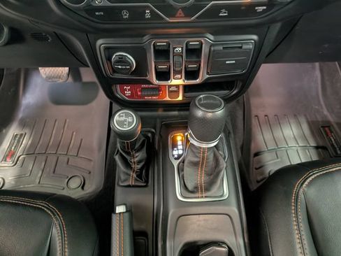 Used 2022 Jeep Gladiator Mojave w/ LED Lighting Group AWD/4WD image 21