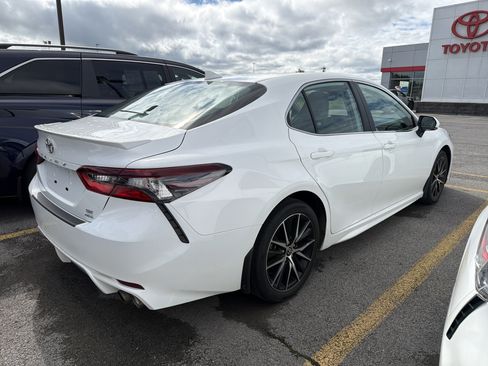 Used 2023 Toyota Camry SE w/ Cold Weather Package AWD/4WD image 6