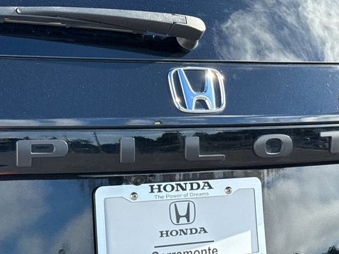 Used 2023 Honda Pilot Elite image 22