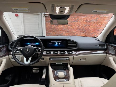 Certified 2023 Mercedes-Benz GLS 450 4MATIC image 12