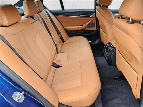 Used 2023 BMW 530i w/ Premium Package RWD image 20