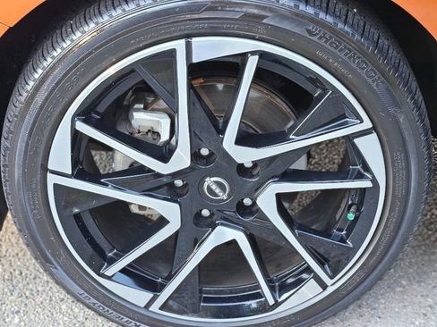 Certified 2024 Nissan Sentra SR w/ SR Premium Package image 9