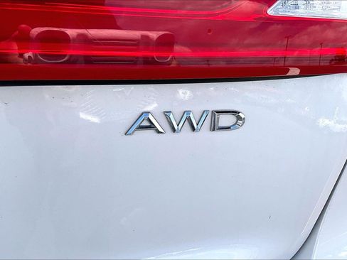 Used 2018 Lincoln MKX Reserve w/ Driver Assistance Package AWD/4WD image 8