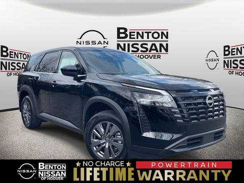 New 2026 Nissan Pathfinder S image 1