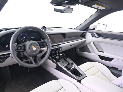 Used 2024 Porsche 911 Carrera 4S AWD/4WD image 4