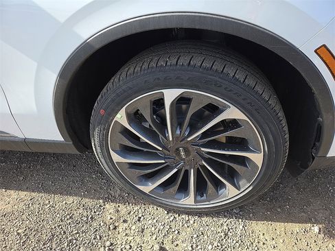 New 2026 Lincoln Aviator Reserve image 7