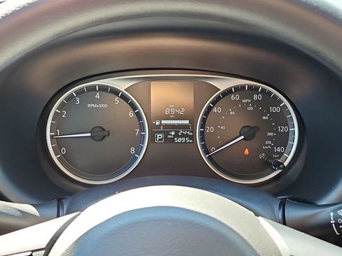 Certified 2025 Nissan Kicks Play S image 4