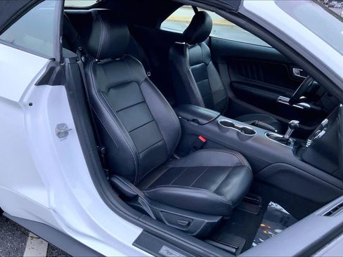 Used 2023 Ford Mustang Premium image 8