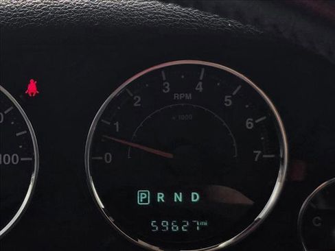 Used 2017 Jeep Wrangler Unlimited Rubicon w/ Connectivity Group AWD/4WD image 21
