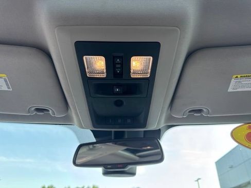 Used 2015 RAM 1500 Laramie w/ Convenience Group AWD/4WD image 15