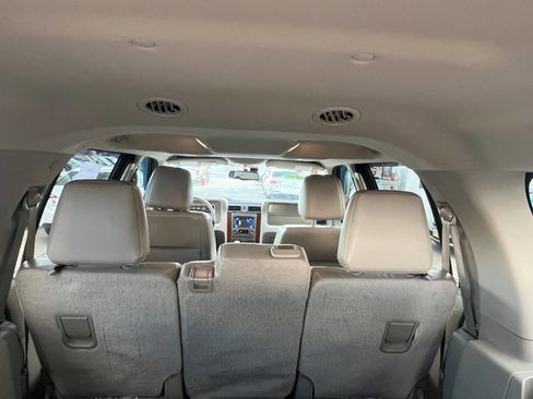 Used 2014 Lincoln Navigator L 4WD image 7