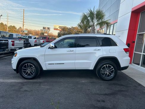Used 2017 Jeep Grand Cherokee Limited image 5