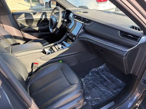 Used 2024 Jeep Grand Cherokee Overland w/ Trailer Tow Package image 24