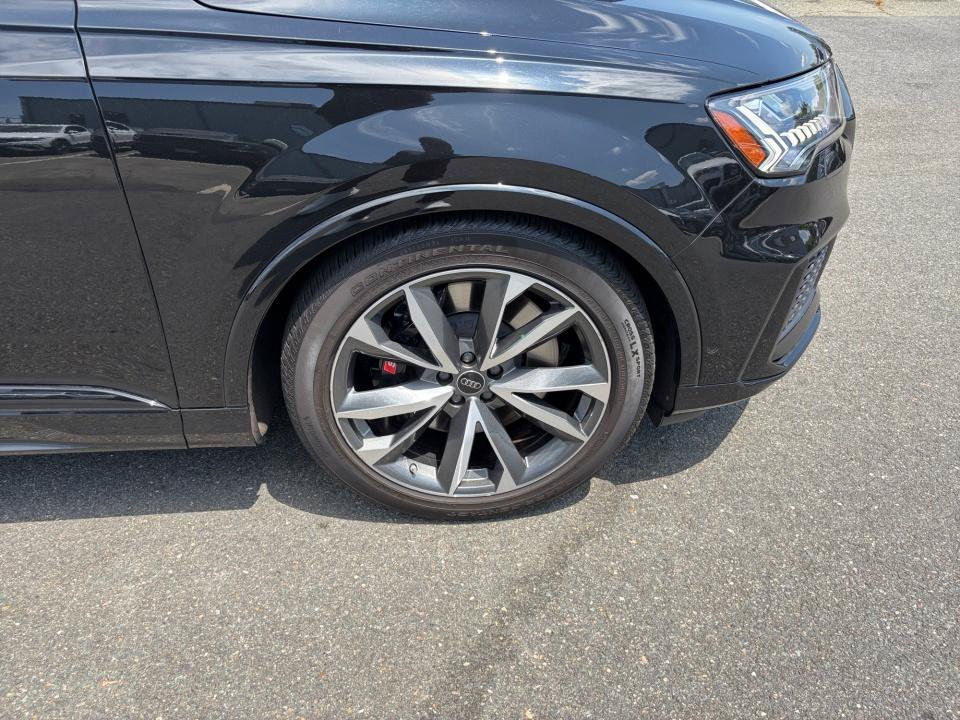 Used 2023 Audi SQ7 Premium Plus w/ Executive Package AWD/4WD image 25