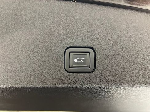 Used 2021 Cadillac XT6 Premium Luxury w/ Platinum Package AWD/4WD image 32