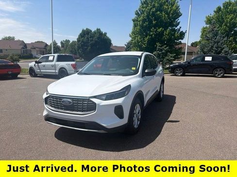 Used 2025 Ford Escape Active AWD/4WD image 1
