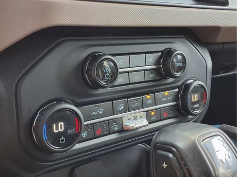 Used 2023 Ford Bronco Wildtrak AWD/4WD image 21