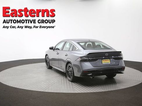 Used 2026 Nissan Sentra SR w/ Floor Mat Package FWD image 63