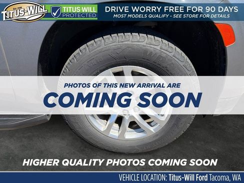 Used 2022 Chevrolet Suburban LT AWD/4WD image 6