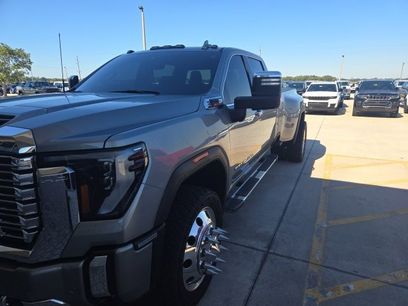 Used 2025 GMC Sierra 3500 Denali w/ Denali Reserve Package