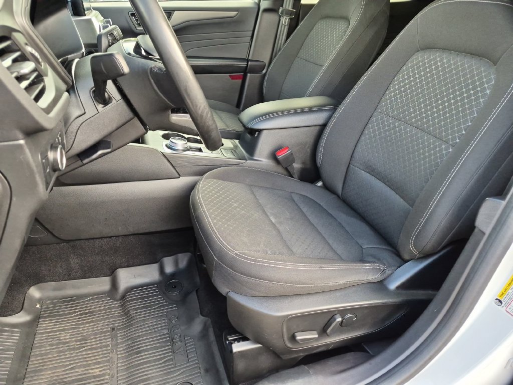 Certified 2023 Ford Escape Active AWD/4WD image 23