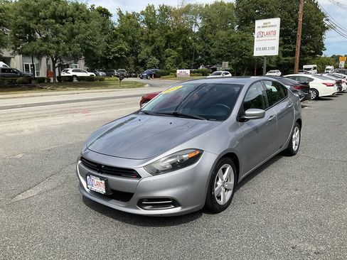 Used 2015 Dodge Dart SXT FWD image 1