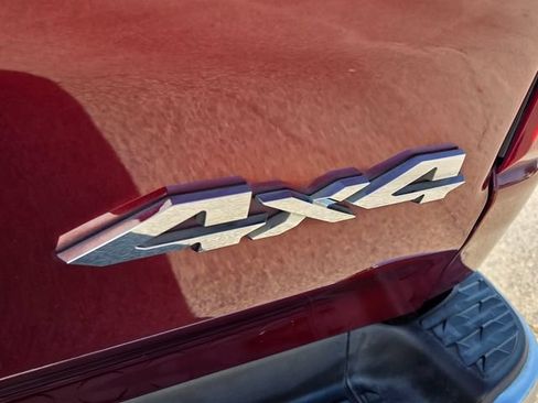 Used 2022 RAM 1500 Laramie AWD/4WD image 11