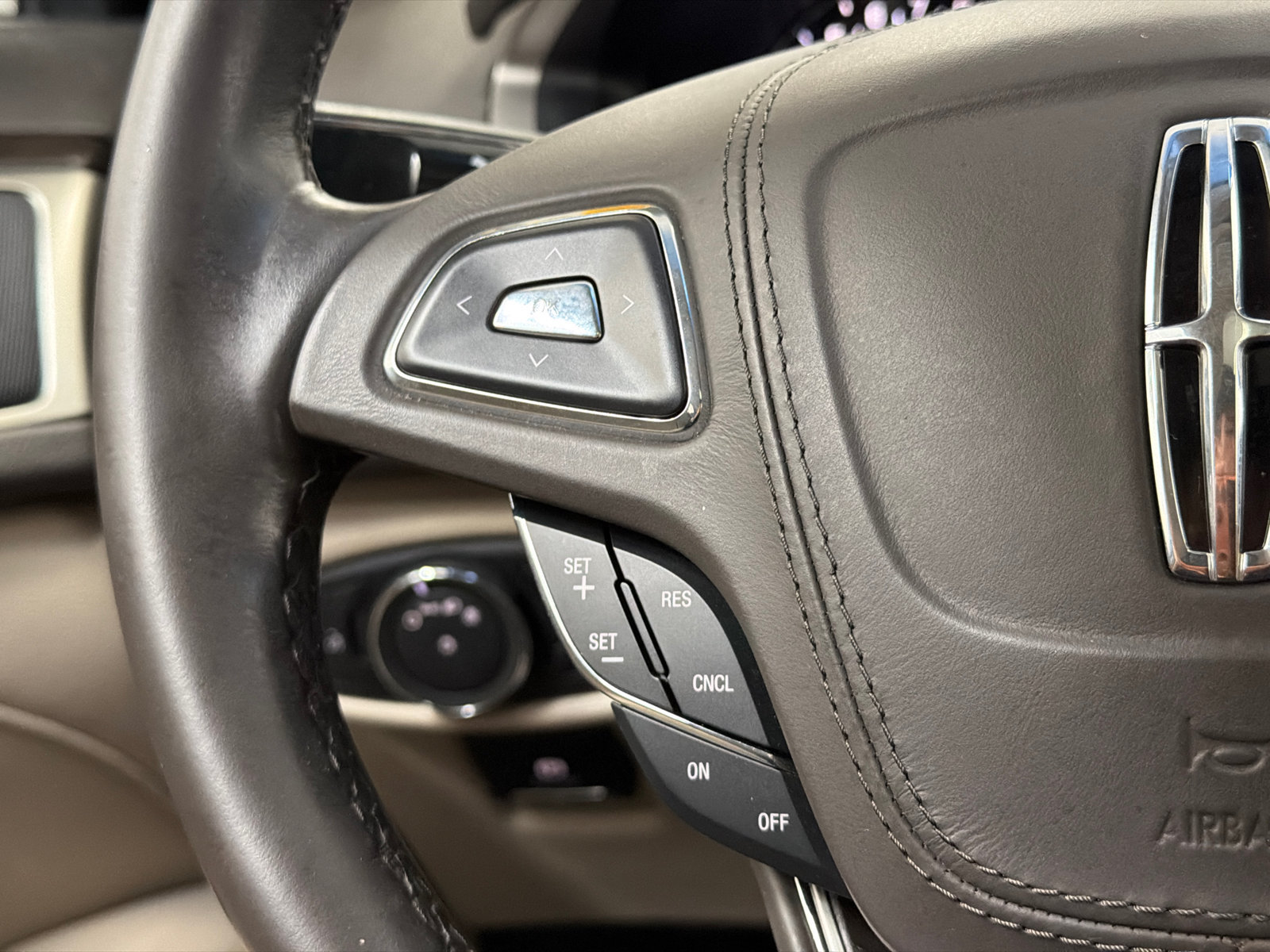 Used 2017 Lincoln MKZ Select w/ Select Plus Package FWD image 21