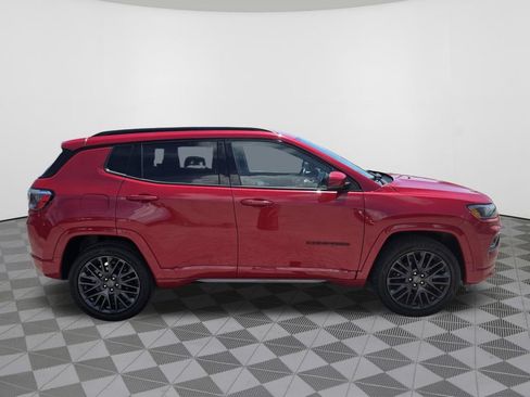 Used 2022 Jeep Compass Limited AWD/4WD image 5
