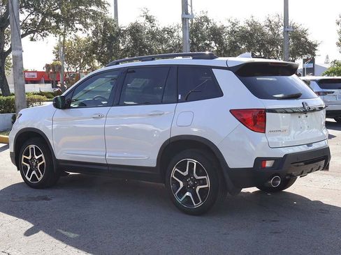 Used 2023 Honda Passport Elite image 11